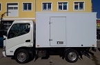 Toyota Dyna 100 2,5 Diesel Kofferaufbau (für bis zu 3,5t) nach Spezialmaβ fertig gestellt
