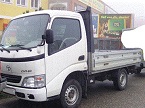 Toyota Dyna 100 2,5 Diesel Kofferaufbau (für bis zu 3,5t) nach Spezialmaβ